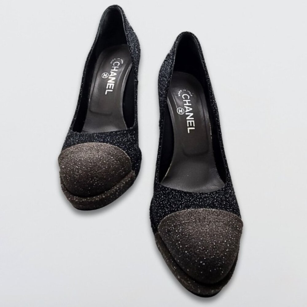 Chanel Platform Platform Pumps Sparkly Pebbled Texture Cap Toe Black/Grey 40